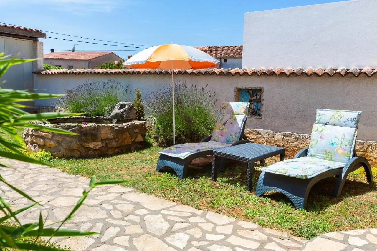 Lilo Lavender Apartment Loborika