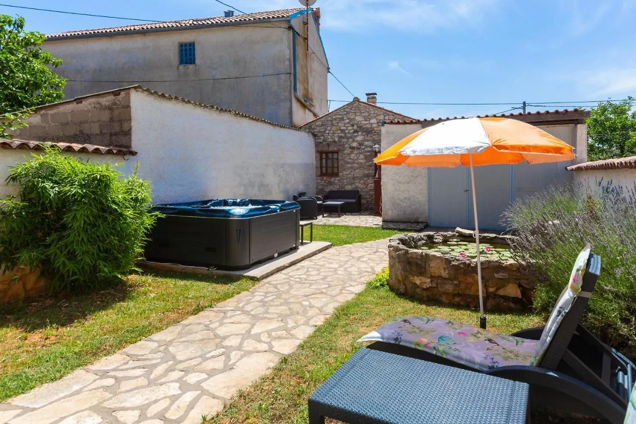 Apartamento Lilo Lavender Loborika Croacia