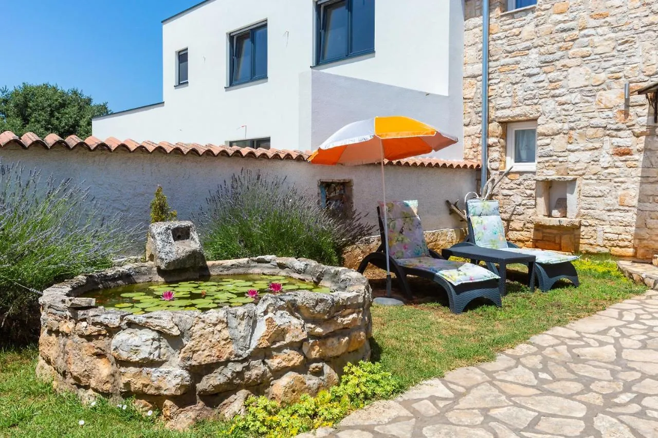 Lilo Lavender Apartment Loborika 0*,  Croatia